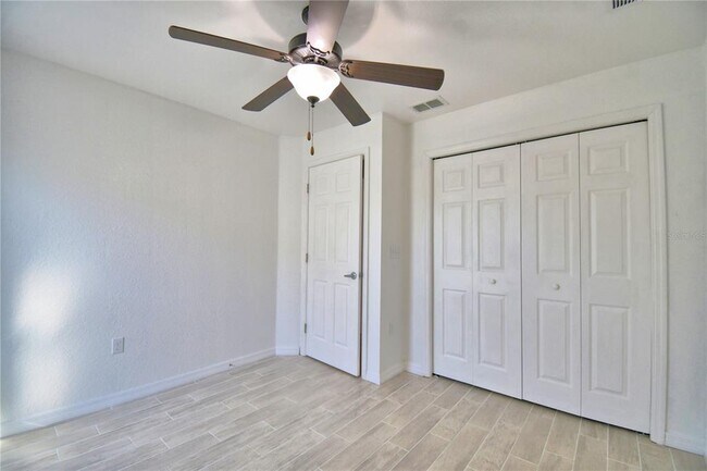 Building Photo - 4970 Mandolin Ct