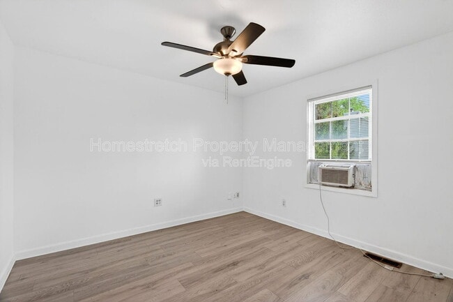 Building Photo - 3966 Kleinschmidt Rd