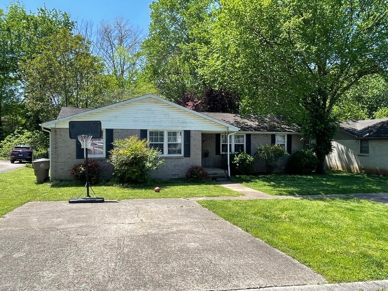 641B Available for Rent - 649 Huntington Ridge Dr