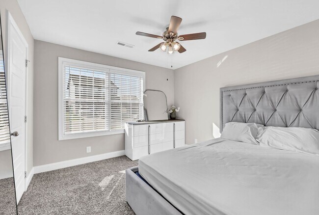 Building Photo - Cute Home in Quiet Area ready to Call Home Today!