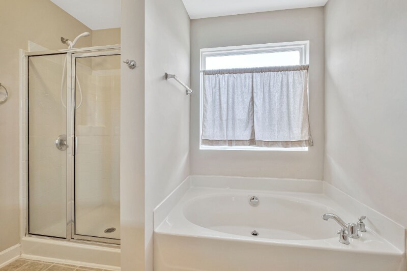 Building Photo - 2212 Wolford Cir