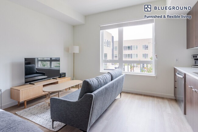 Primary Photo - 100 Callan Ave