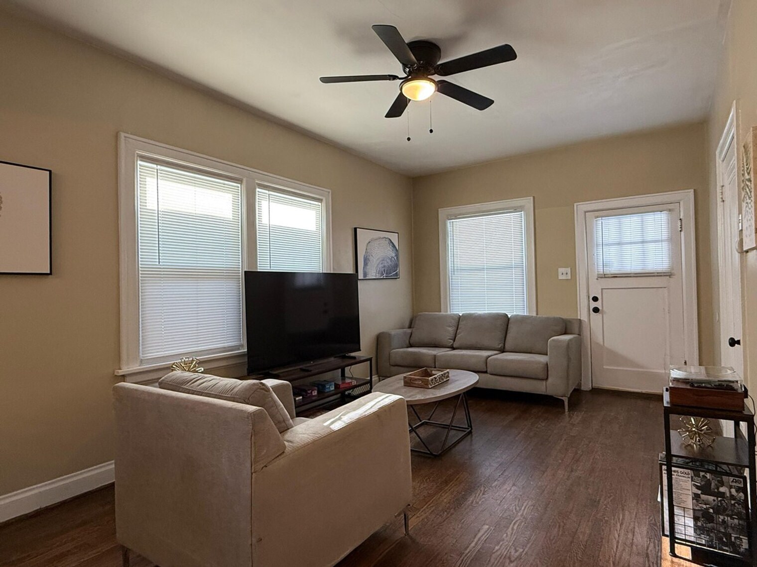 Building Photo - 2207 McCausland Ave