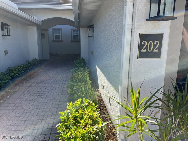 Building Photo - 6809 Ascot Dr