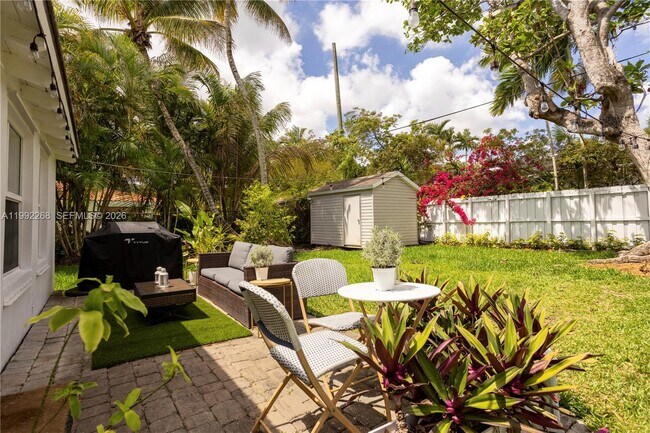 Building Photo - 5755 Devonshire Blvd