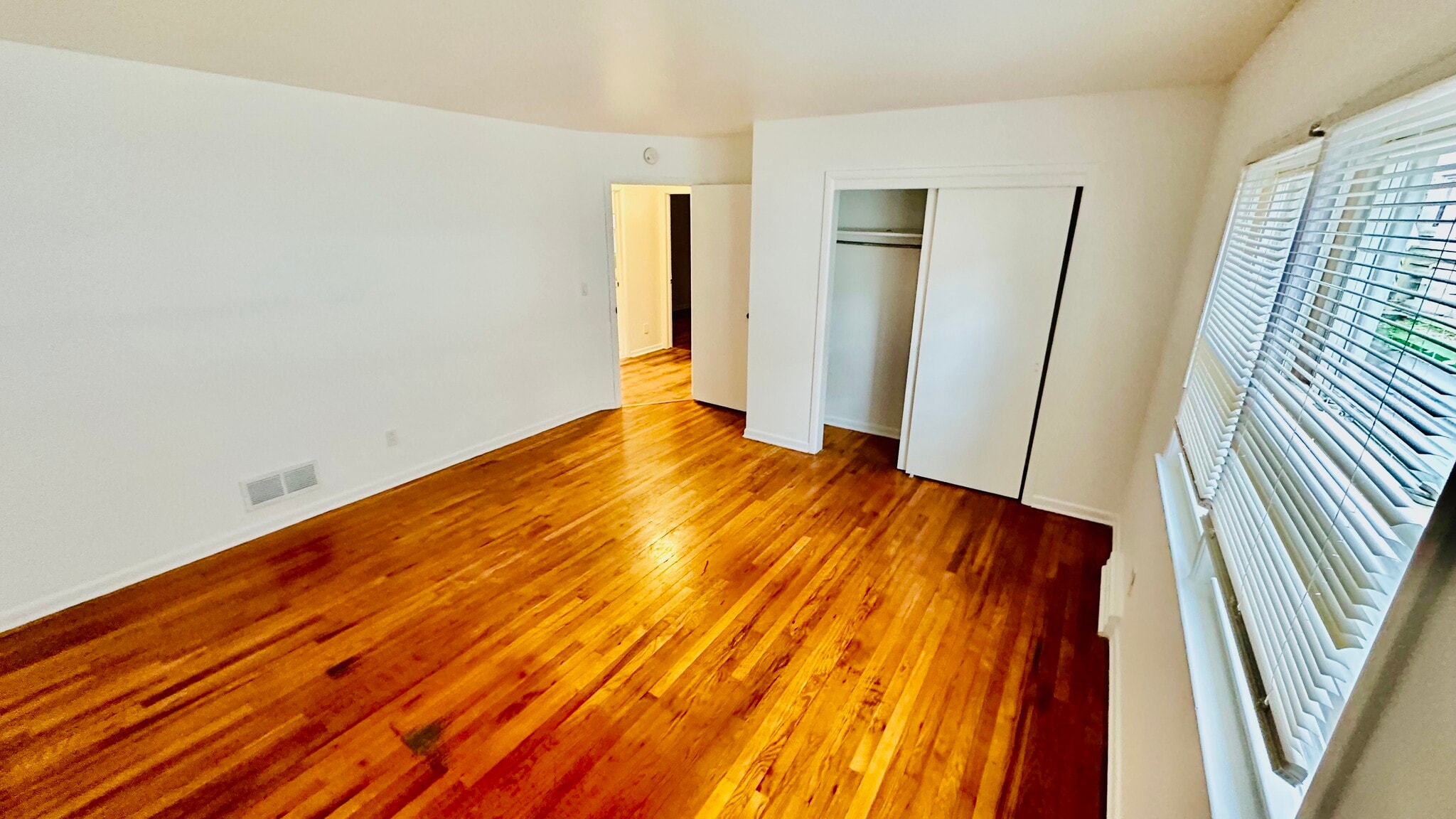 Building Photo - 108 W Bridge St