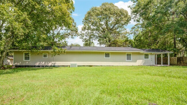 Building Photo - 804 Chickasaw Dr