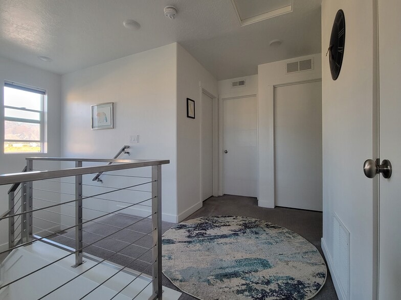 Building Photo - 288 E 510 N