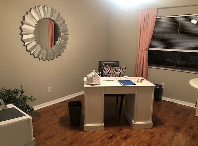 Guest bedroom #3 w/ walk in closet and beautiful view of the water. - 2321 SE 5th Ct