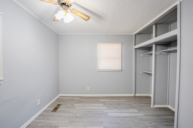 Building Photo - 2019 Overdene Ave