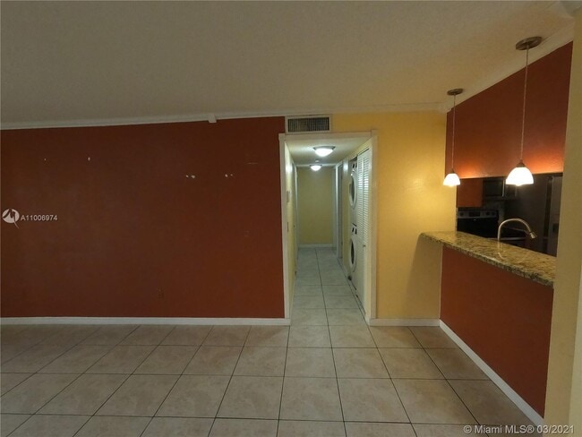 Building Photo - 8600 SW 149th Ave