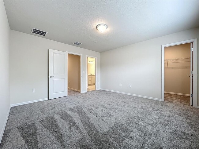 Building Photo - 431 Meadowland Pt