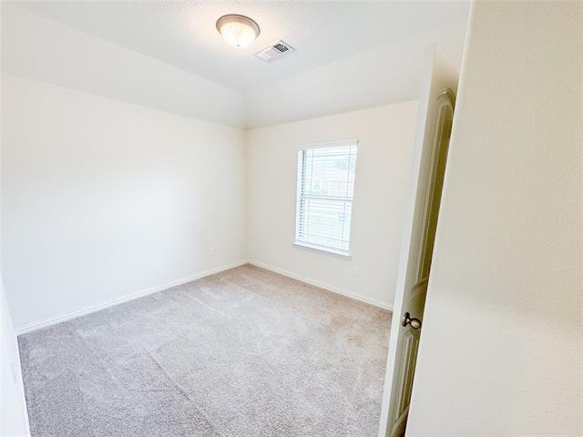 Building Photo - 365 Paloma St