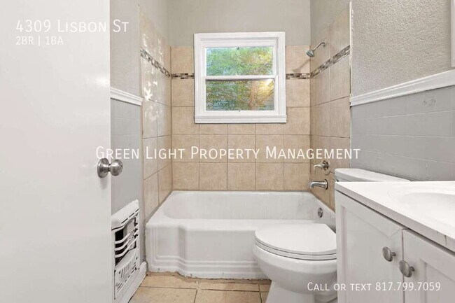 Building Photo - 4309 Lisbon St