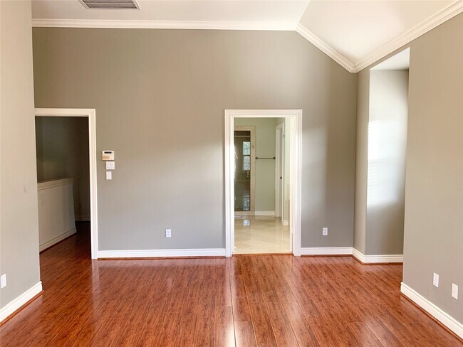 Building Photo - 9033 Creekstone Lake Dr