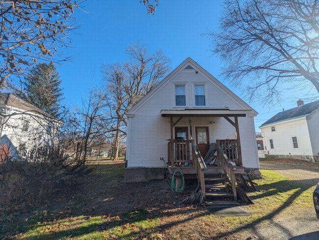 Rear Porch - 9 Church St