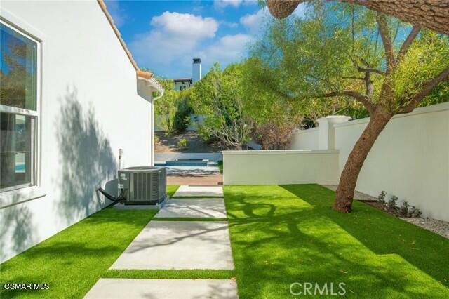 Building Photo - 4168 Prado De La Puma