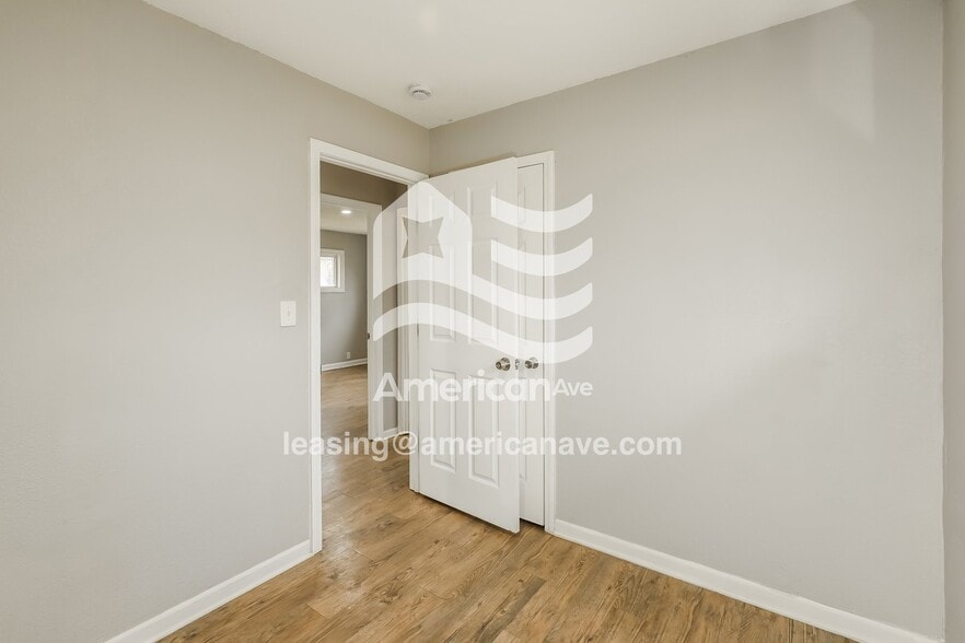 Building Photo - 11117 Bristol Terrace