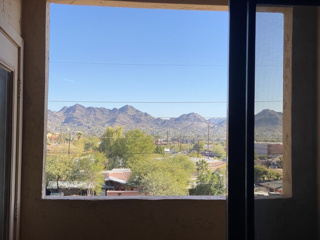 Building Photo - 9820 N Central Ave