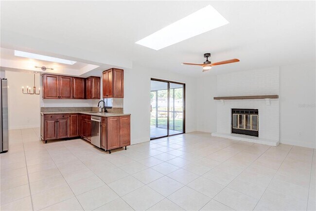 Building Photo - 3002 SMU Blvd