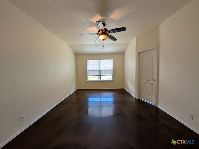 Building Photo - 268 Goliad Dr