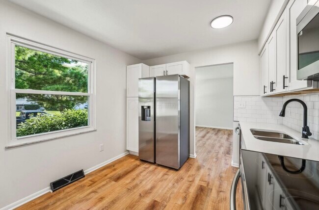 Building Photo - 1382 Pegwood Dr