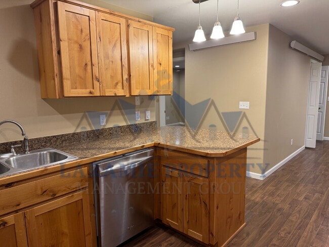 Building Photo - Private entrance- Basement 1 Bedroom Apart...