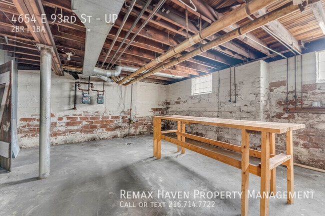 Building Photo - 4654 E 93rd St
