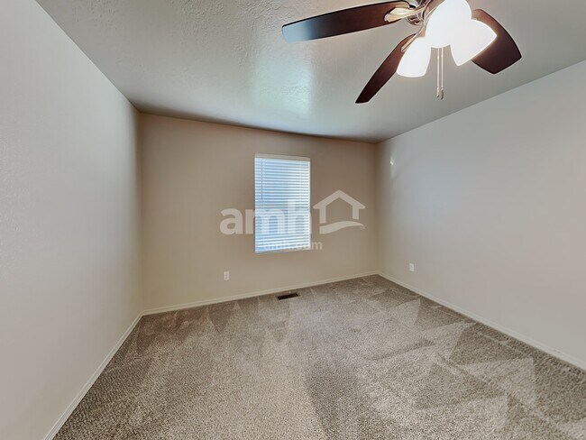 Building Photo - 11934 Edgemoor St