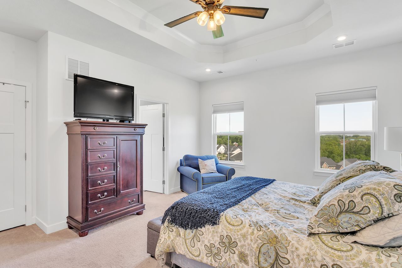 Building Photo - 1206 Clear Springs Dr