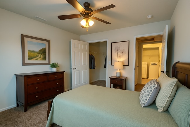 Building Photo - Diamond Valley Apartments