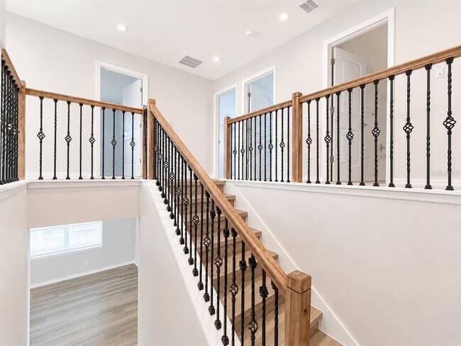 Building Photo - 5806 Fabry St