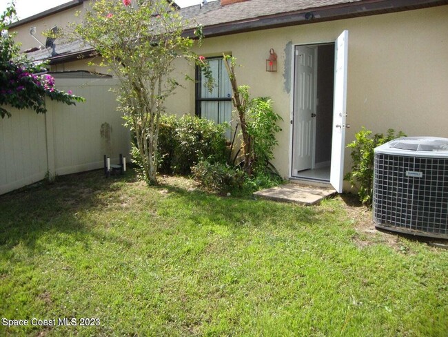 Building Photo - 655 Margie Dr