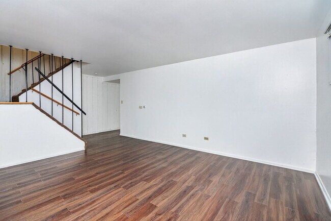 Building Photo - 1319 Highland Ave