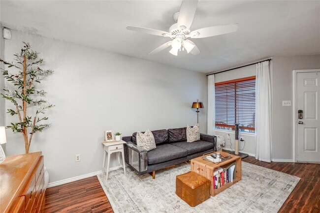 Building Photo - 1730 Timber Ridge Rd