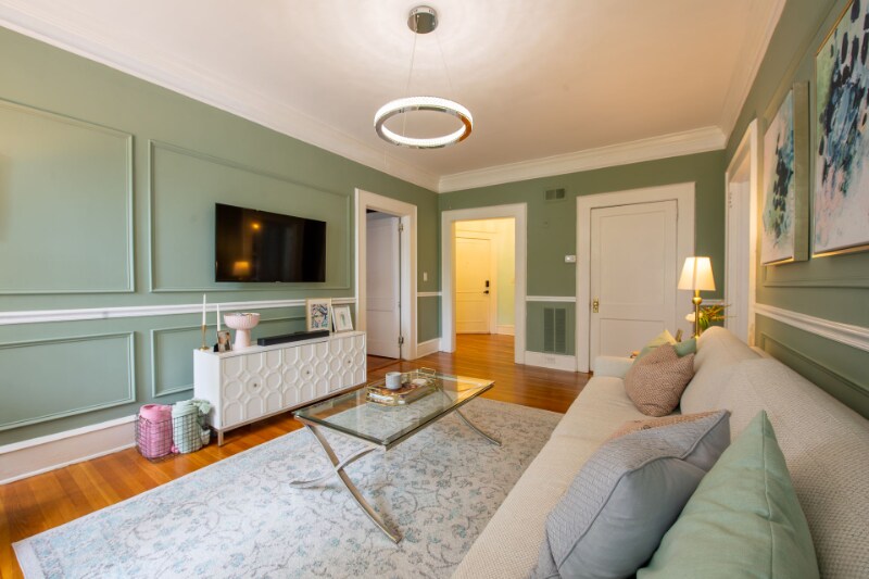 Building Photo - 155 3rd St NE