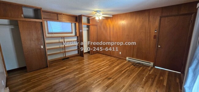 Building Photo - Near CMU 3 Bedroom 1.5 Bath House