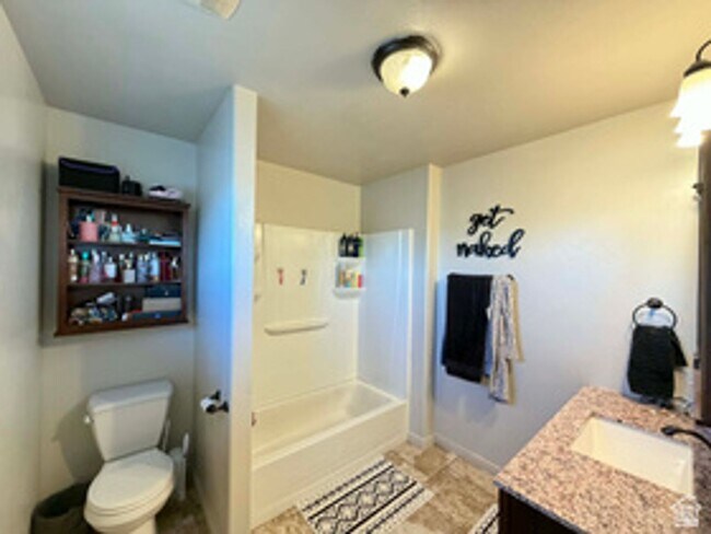 Building Photo - 2095 W 4100 N