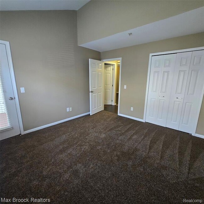 Building Photo - 1643 Campau Farms Cir