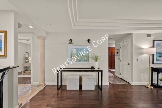 Building Photo - 12044 Hoffman St