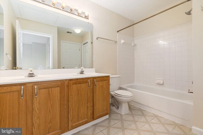 Building Photo - 4302 Cider Barrel Ct