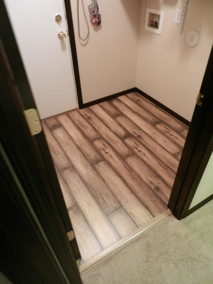 Mud room - 2633 W Apperson Dr