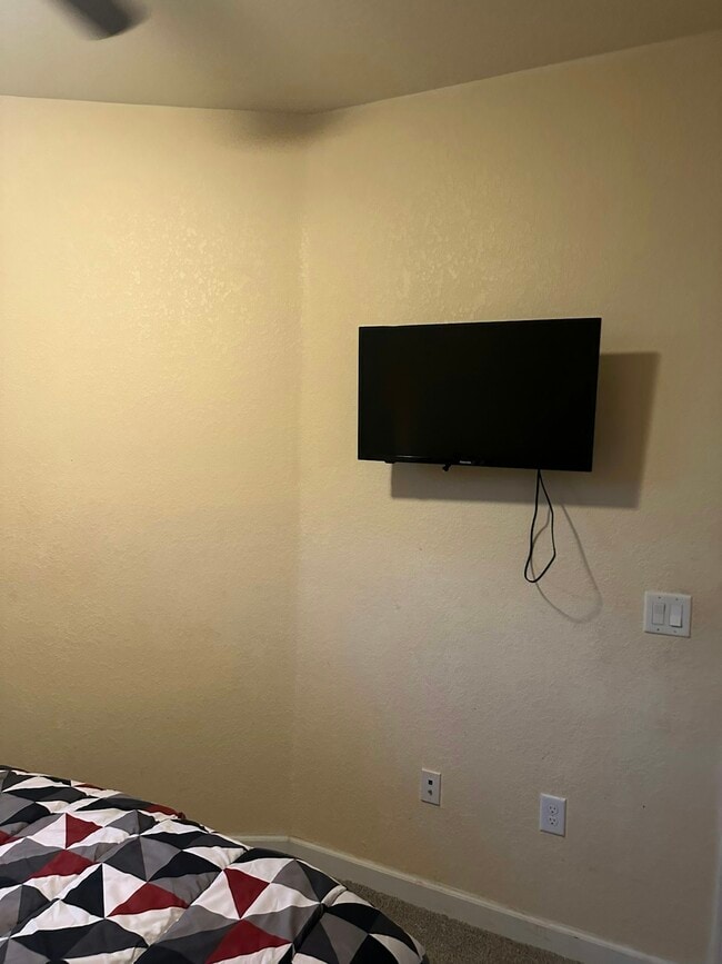 Building Photo - 5973 NW 56th Ct