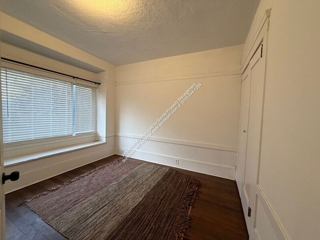 Building Photo - 1806 Filbert St