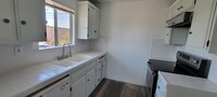 Building Photo - 471 S Simpson Ave