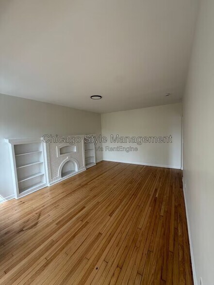 Building Photo - 7831 S Colfax Ave