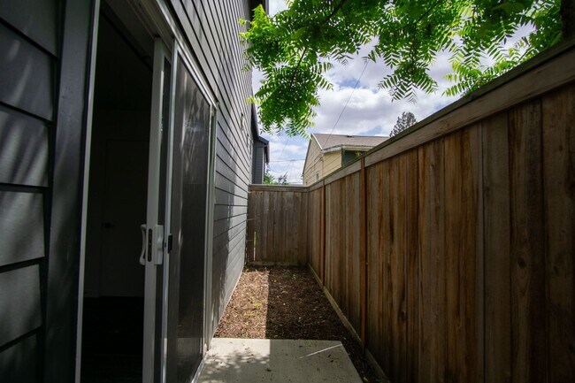 Building Photo - Stylish + Modern Corner 2-Bedroom Townhouse!