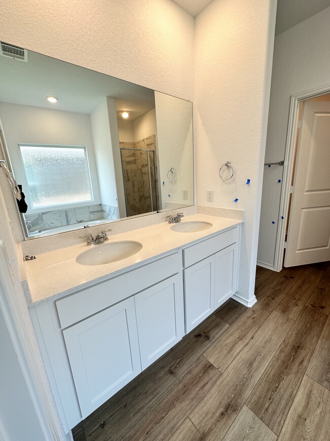 Building Photo - 112 Golden Grove Pky