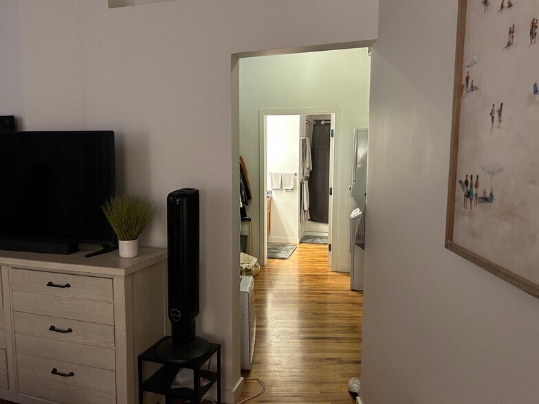 Walk in closet - 1745 Wazee St