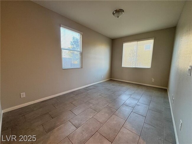 Building Photo - 2690 Topaz Blue St